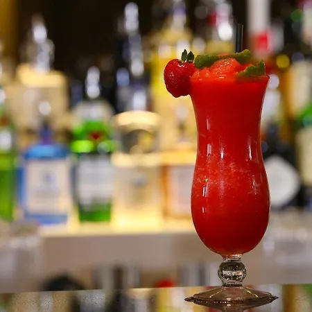 The Shirley Arms 4* 카리크마크로스