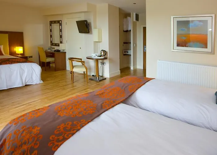 The Shirley Arms Hotel 4*