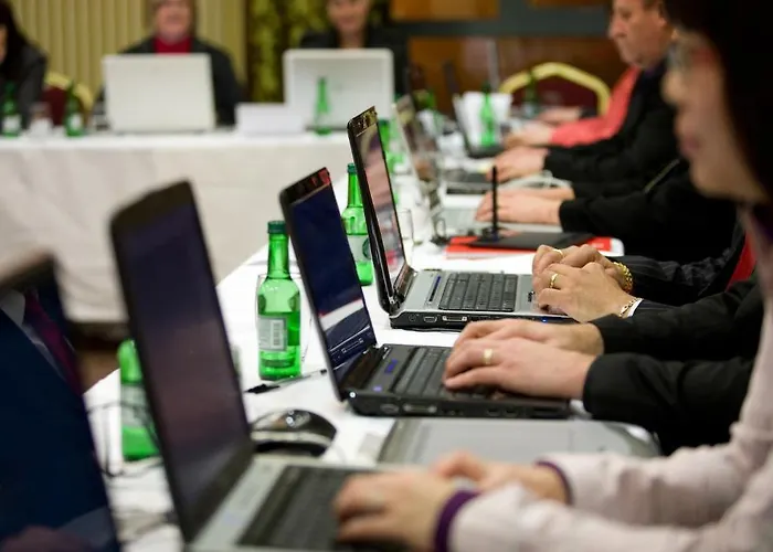 The Shirley Arms 4* 카리크마크로스